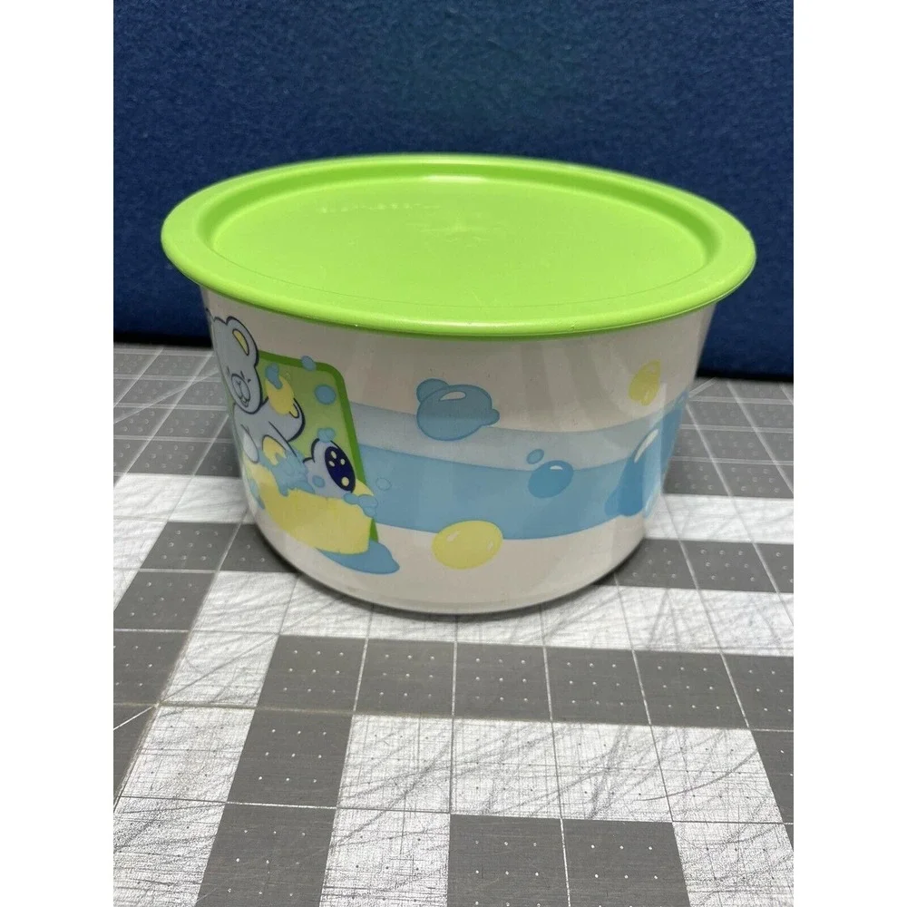 Tupperware Canister Tiwi C2709A-1 lid Teddy Bear Baby Nursery